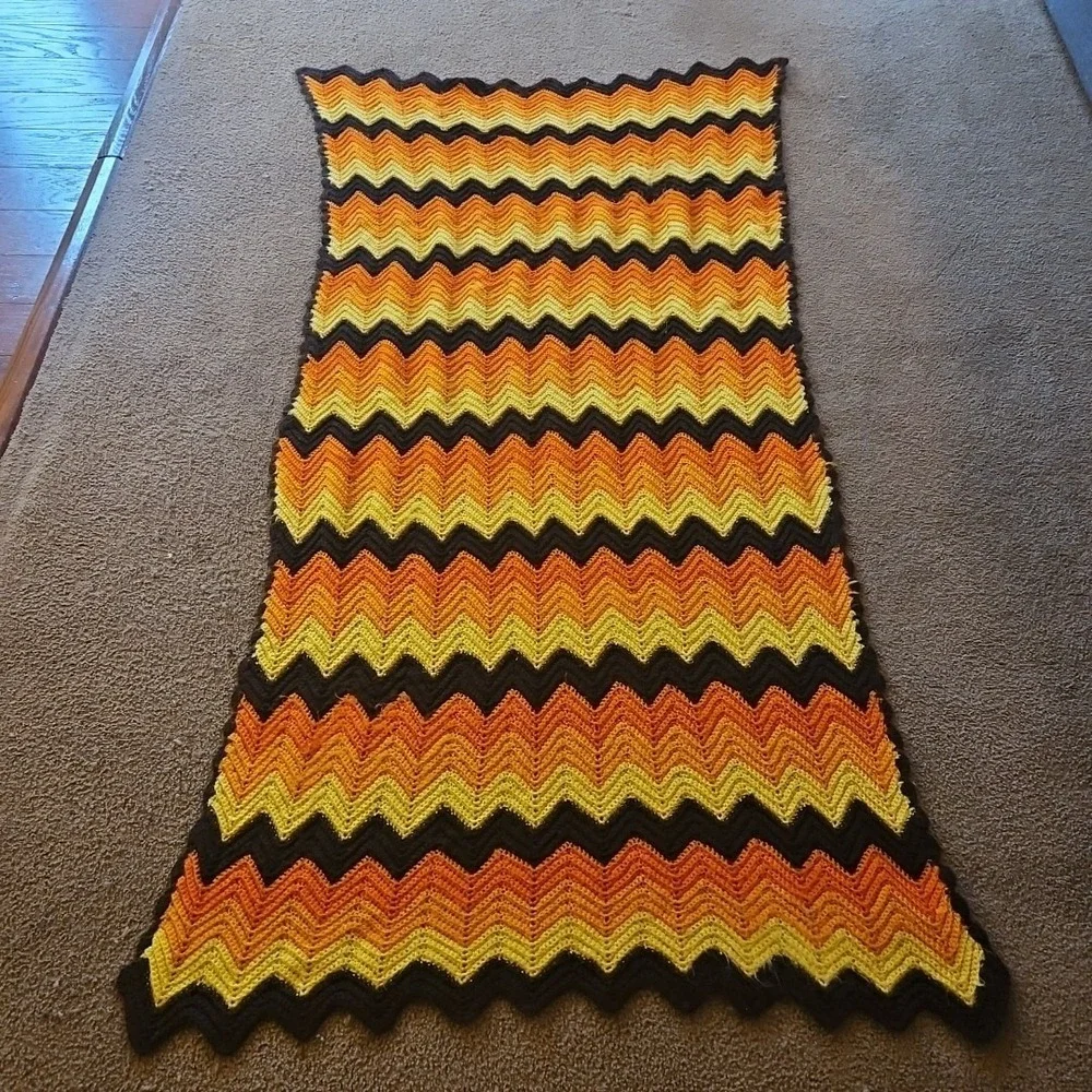 Vintage Handmade‎ Chevron Crochet Blanket Orange Yellow Brown 75